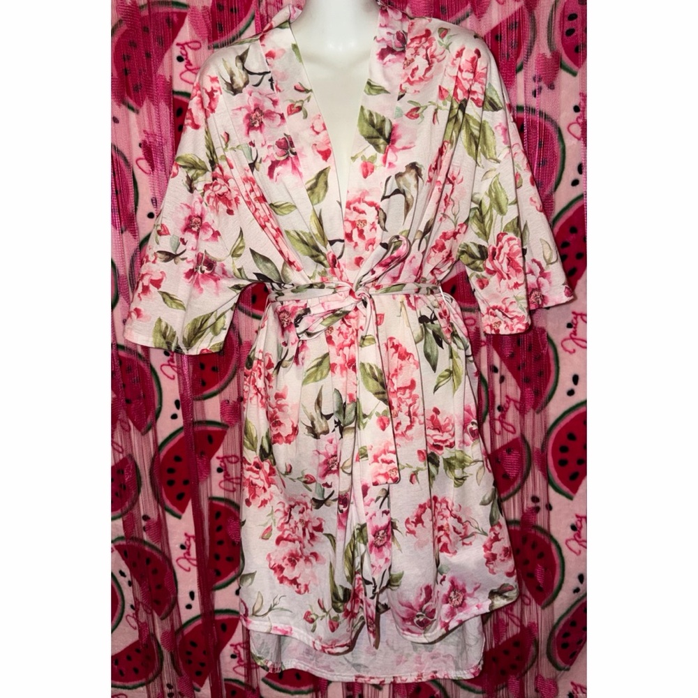 🩷 Show Me Your MuMu Floral Robe
